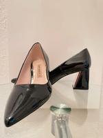 Zara Pumps Lacklederimitat 35 Hannover - Mitte Vorschau