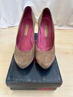 Buffalo Pumps Wildleder braun Gr. 38 Hessen - Hofheim am Taunus Vorschau