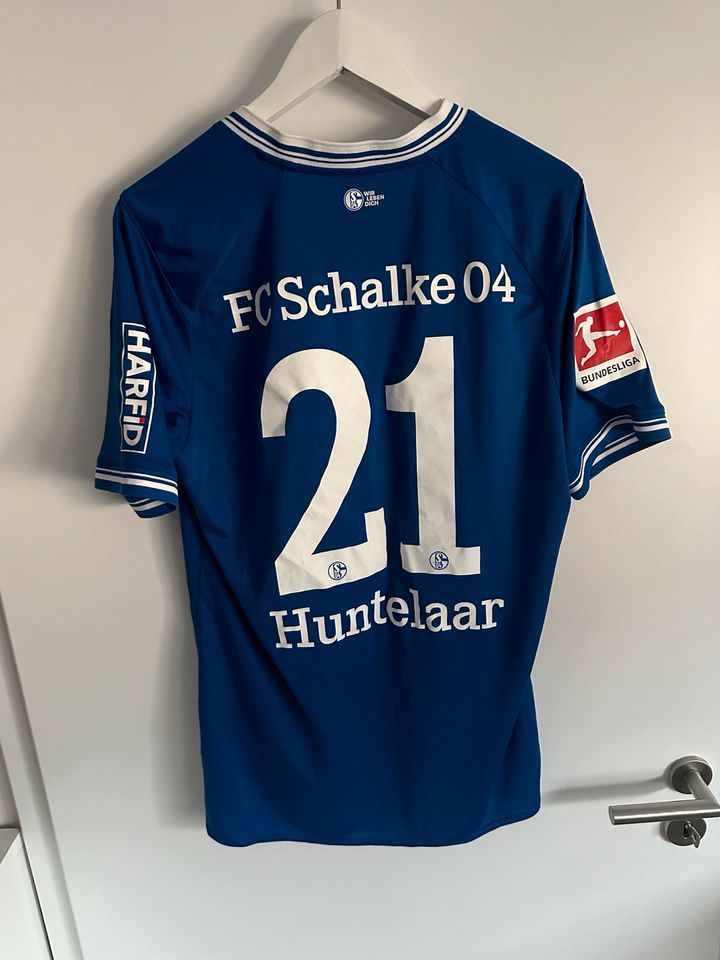 Schalke Trikot Huntelaar Gr. L in Paderborn