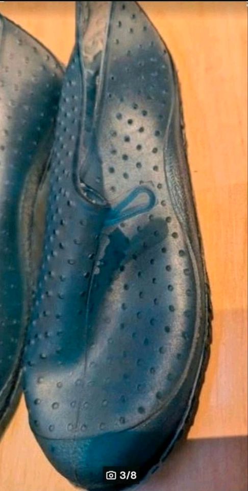 Badeschuhe Gr.35 NEUW. cooles hellblau in Leipzig