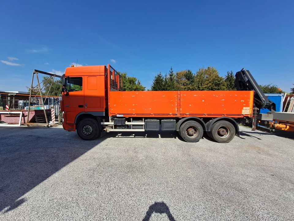 LKW mit Ladekran und Anhänger in Bleicherode