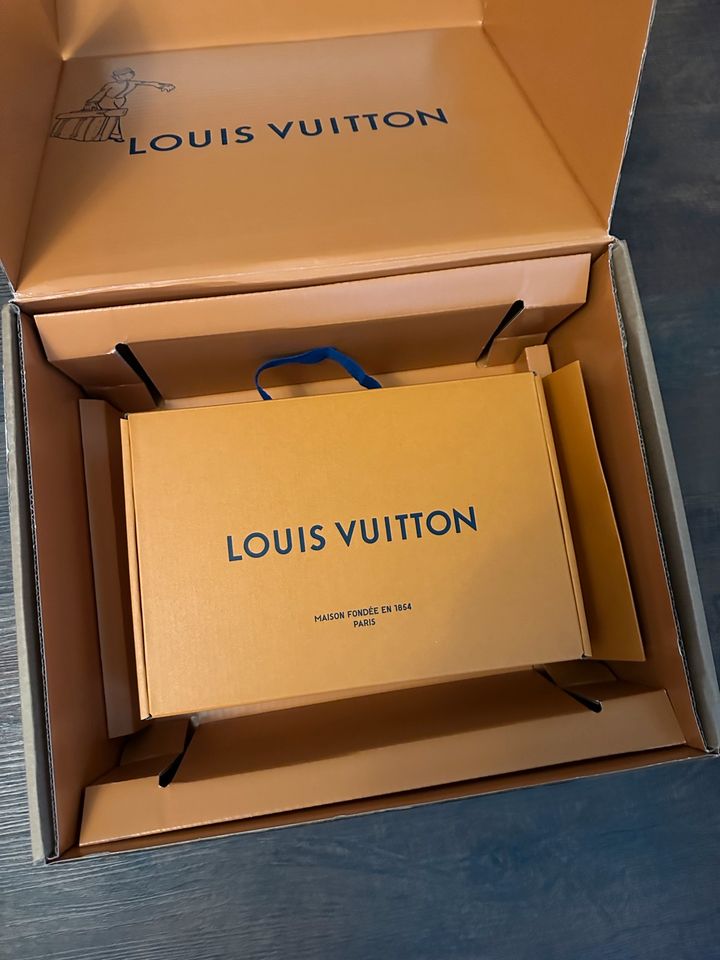 LV Charlie Sneaker Louis Vuitton  Denim Stoff - sehr gut ! in Schmoelln