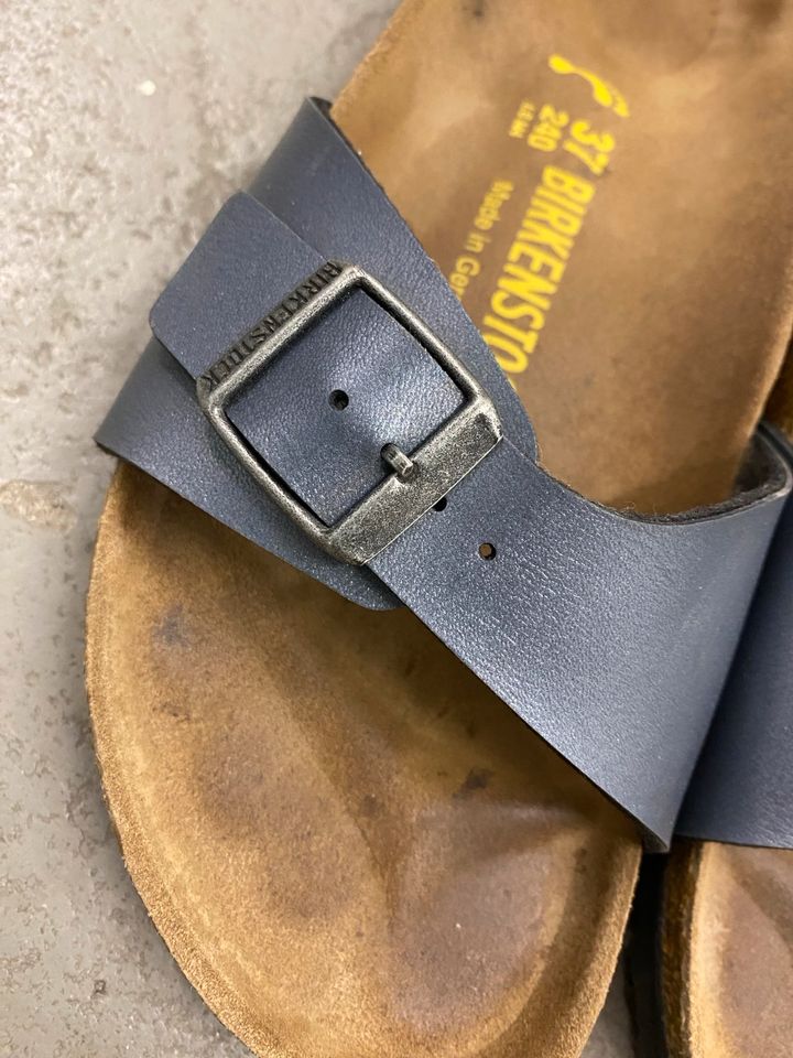 Birkenstock Einriemen Größe 37 schmal in München