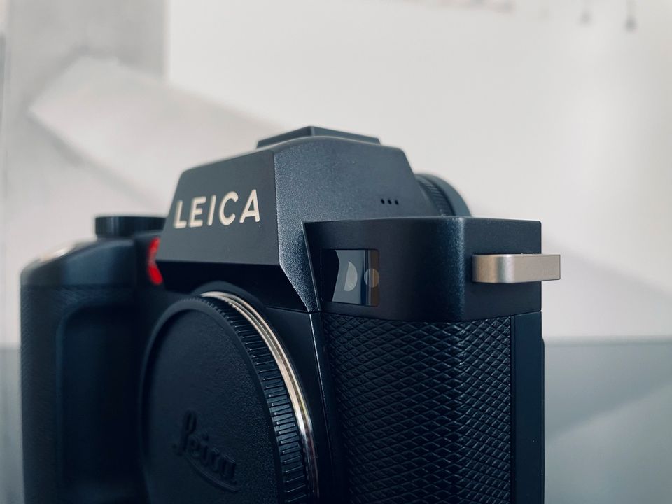 Leica SL2 ( TYP 10 854 ) Digitalkamera in Hamburg