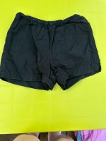 Kleine Sommer Stoffhose kurz in 110 Leipzig - Lindenthal Vorschau