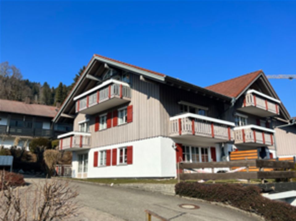 2 Zimmer Wohnung, sonnig mit Terrasse und Tiefgarage in Oberstaufen