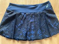 Asics Tennisrock mit Innenhose Friedrichshain-Kreuzberg - Kreuzberg Vorschau