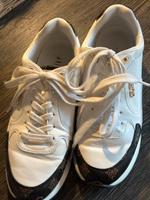Sneaker von Guess Baden-Württemberg - Weil am Rhein Vorschau