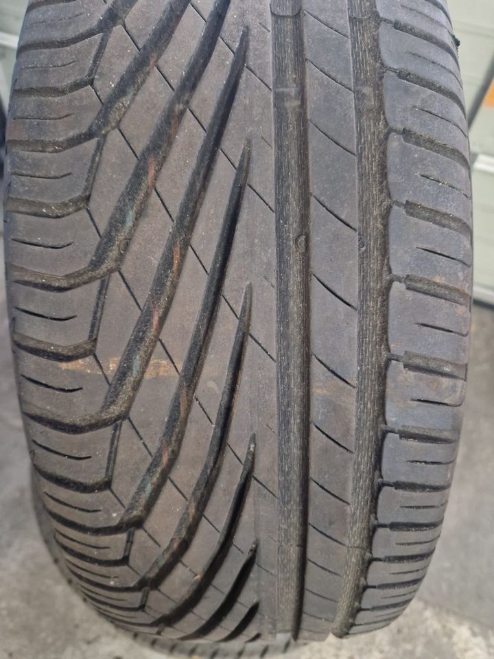 4 Sommerreifen Uniroyal RainSport3  225/45R17 auf Alufelgen in Hohenstein