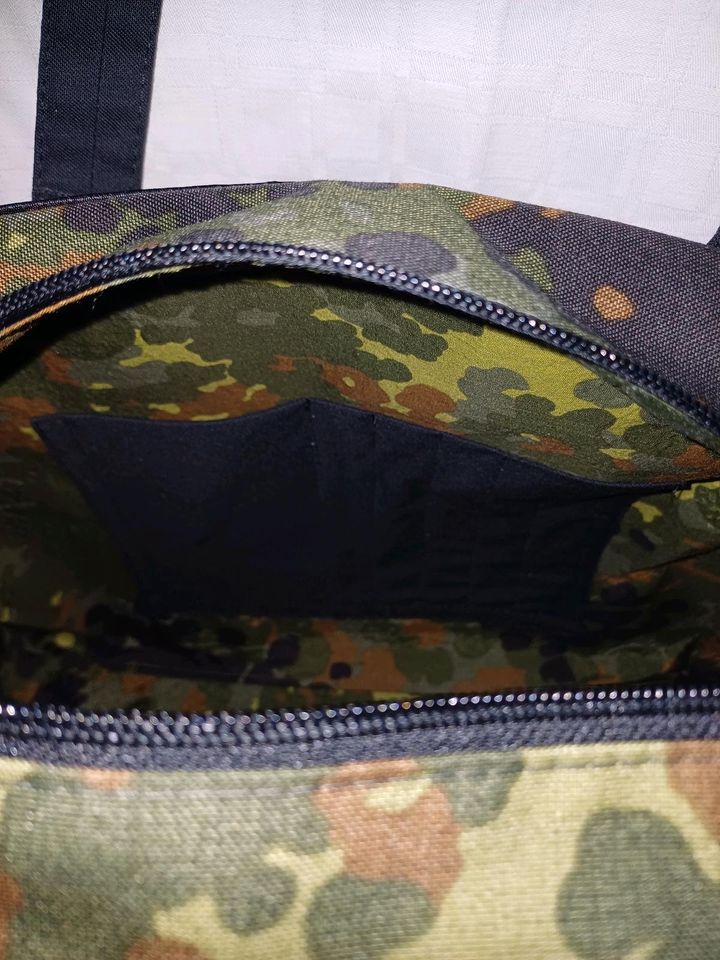 Handmade Handtasche, Retrobag, Camouflage, Bundeswehr in Neuweiler