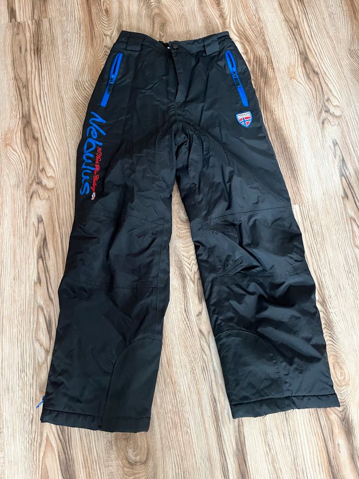 Nebulus Skihose + Jacke Winter Schlitten Ski fahren Gr. 140 in Teublitz