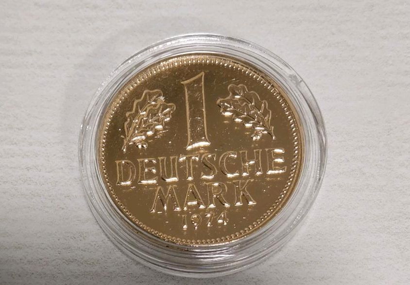 1 Deutsche Mark 24 Karat Gold Münze in Hamburg