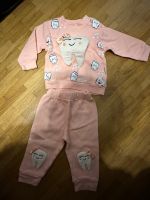 Supersüße Babykleidung gr.  74/80 z.B. Hosen günstig Köln - Bayenthal Vorschau