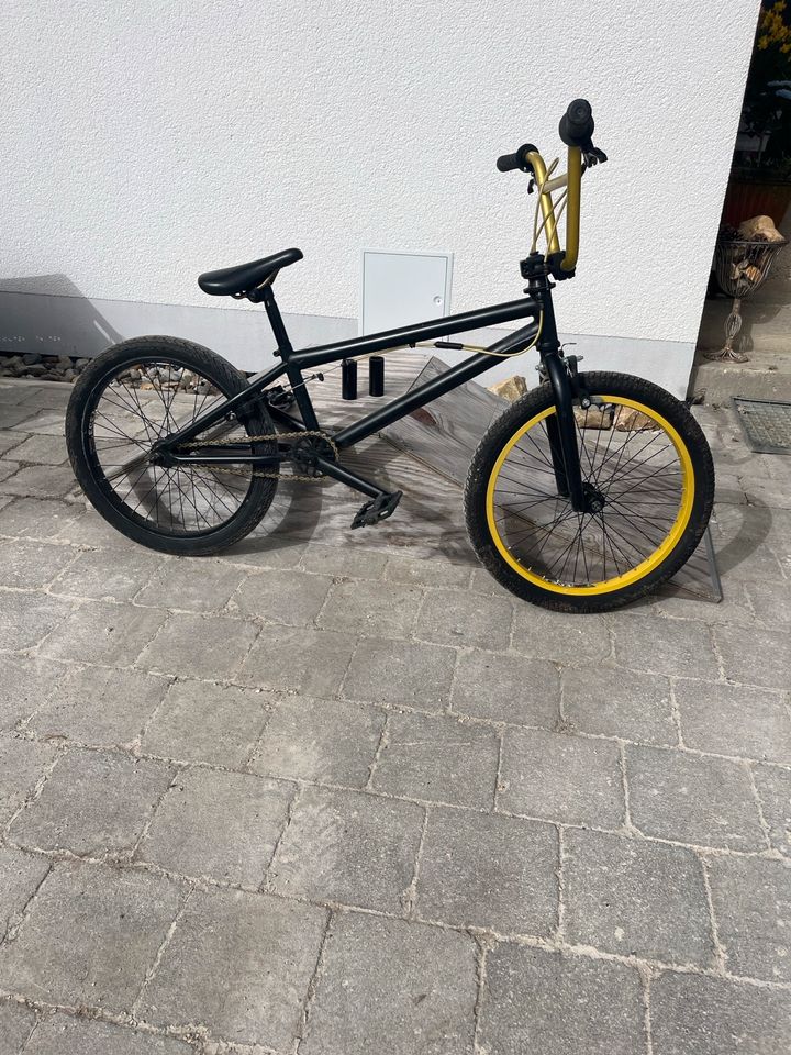 BMX Fahrrad, 24 Zoll, Rampe in Wellheim