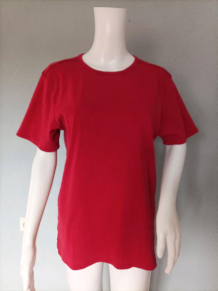 T-Shirt von Jean Pascale, Gr. M/L, rot in Schorndorf