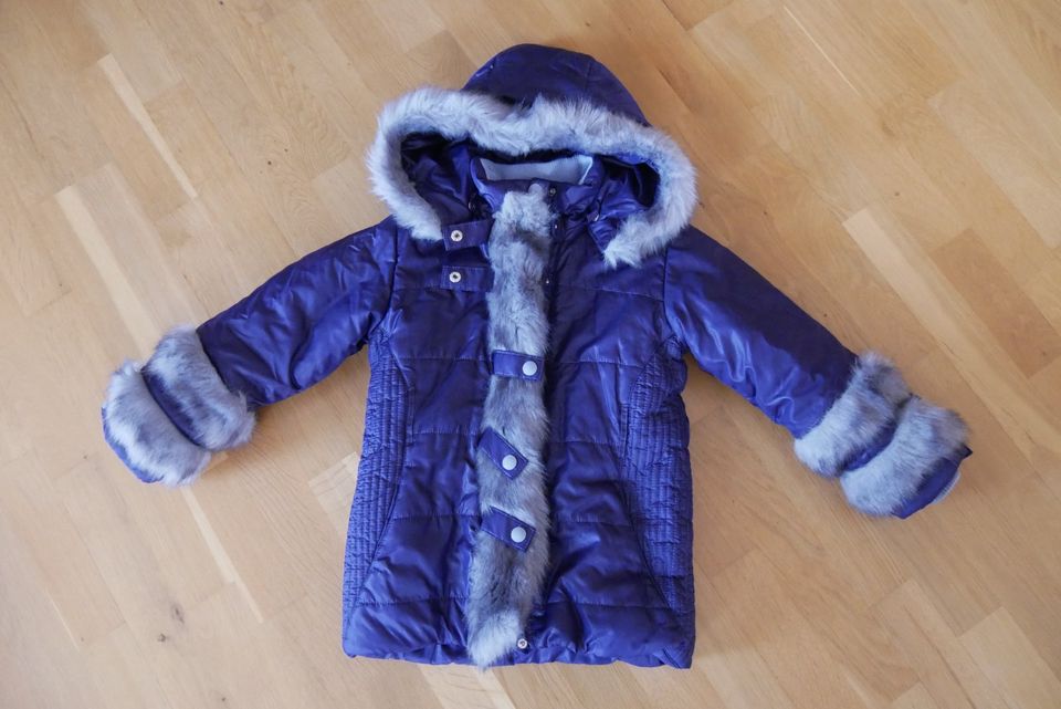 Mädchen lila Winterjacke Jacke Gr. 134 in Dresden