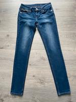 LEVIS Jeans 26/32 Sachsen - Radebeul Vorschau