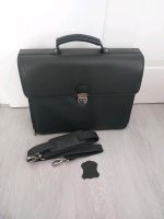 Klassische Ledertasche in schwarz,  nagelneu ! Nordrhein-Westfalen - Wermelskirchen Vorschau