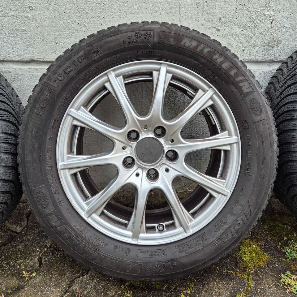 Winterräder Winterreifen Mercedes Michelin 205/60/R16 92H RDKS in Stuttgart