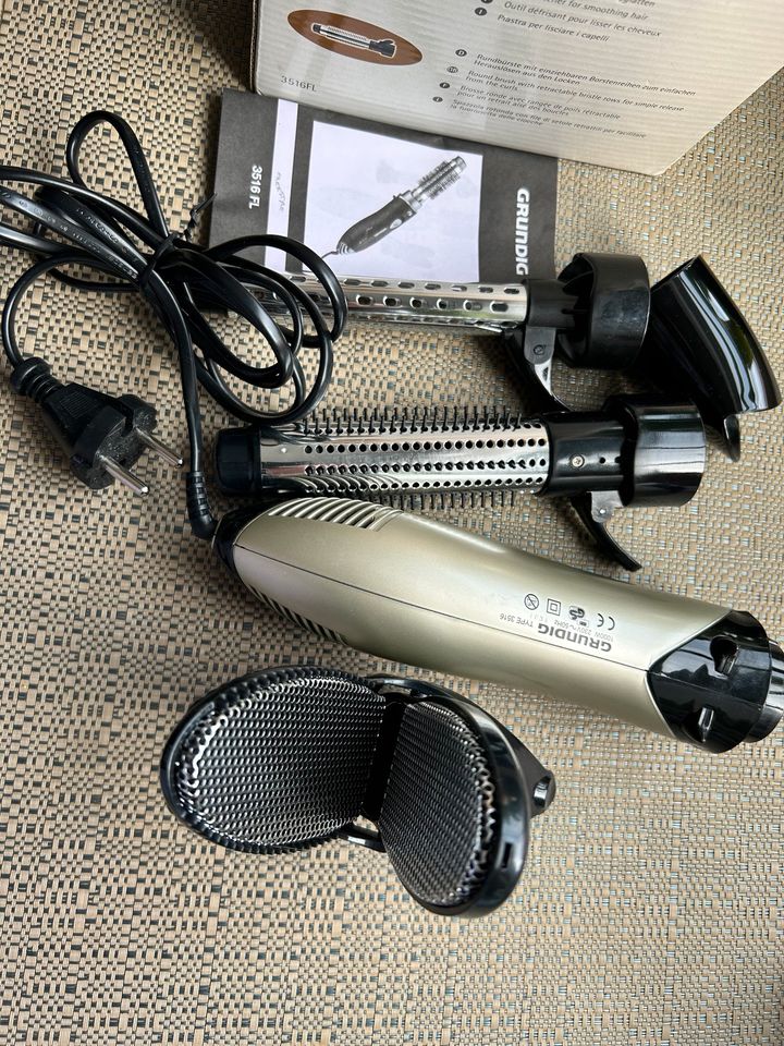 Grundig Freestyle 3516FL Haarstyler (NEU) in Nürnberg (Mittelfr)