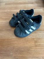 Adidas Superstar Sneaker schwarz Gr. 23 Bayern - Regensburg Vorschau