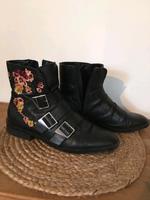 Zara Stiefeletten Echtleder Schwarz Gr. 40 Harburg - Hamburg Sinstorf Vorschau