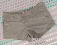 praktische kurze Hose Shorts mit 4 Taschen hellgrau Gr. S/36 Baden-Württemberg - Möckmühl Vorschau