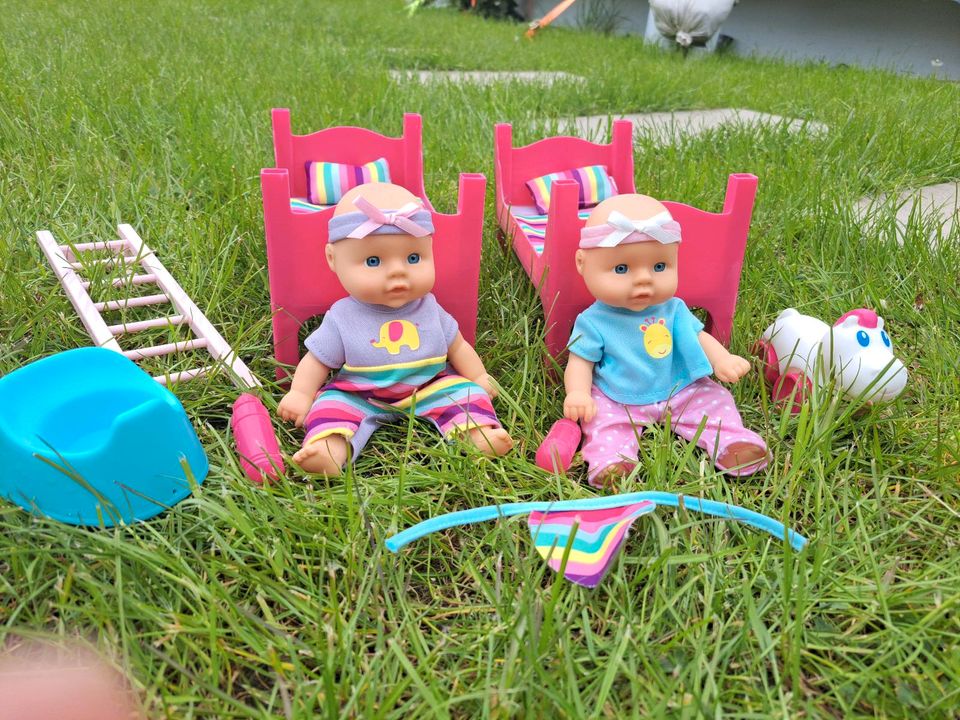 Puppen mit Zubehör in Wetzlar