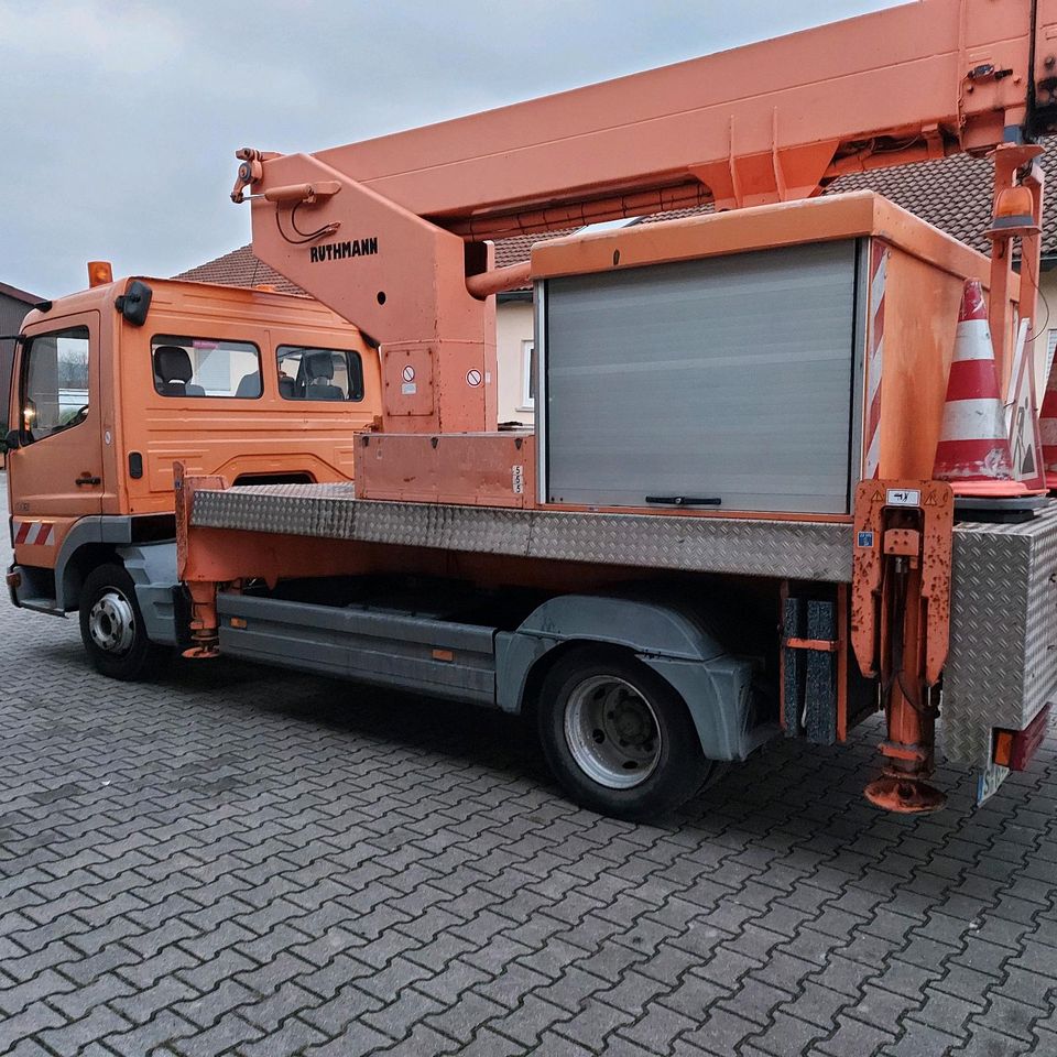 Ruthmann Arbeitsbühne Steiger TK22 Atego 815 in Stuttgart