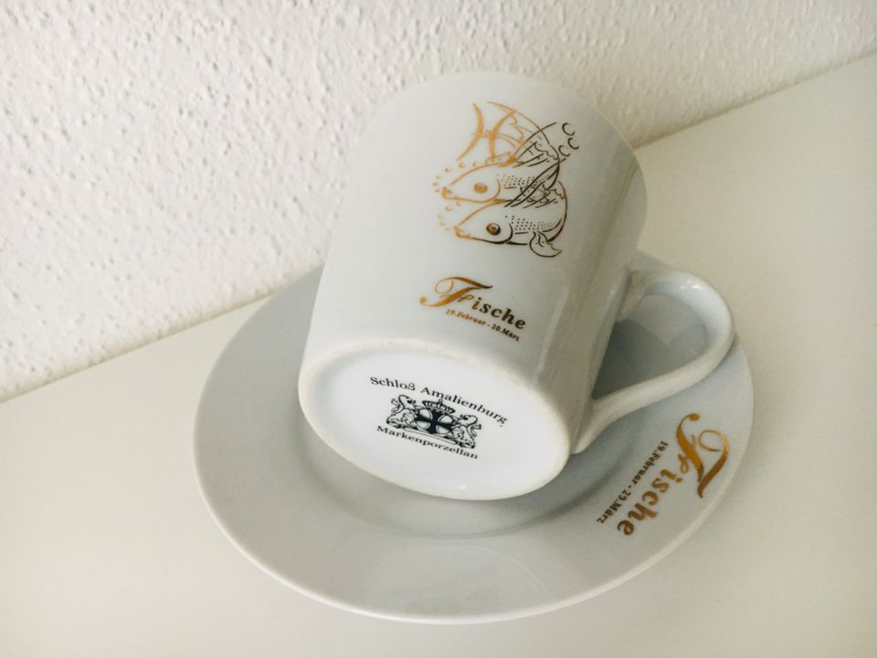 Sternzeichen Fische Astrologie Porzellan-Tasse Gold Geschenk-Idee in Langweid am Lech