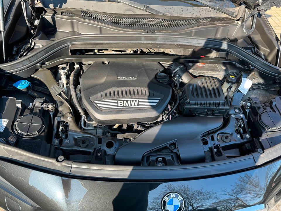 Sehr gepflegter BMW X2 xDrive 20d mit BMW-Zusatzgarantie in Duisburg