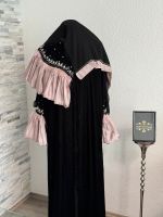 Luxury Abaya in schwarz samt mit rosa Verzierungen Schleswig-Holstein - Reinbek Vorschau