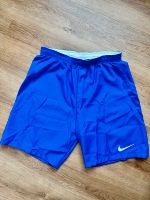 Hose Nike Shorts Sporthose kurz royal blau Größe M NEU Rheinland-Pfalz - Wöllstein Vorschau