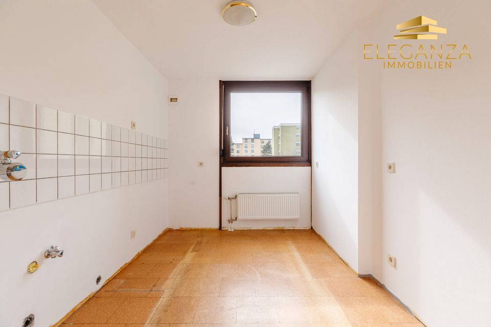 Gelegenheit! 3 Zimmer Wohnung 76 m² mit Süd-Balkon und Tiefgarage in Fürth in Fürth