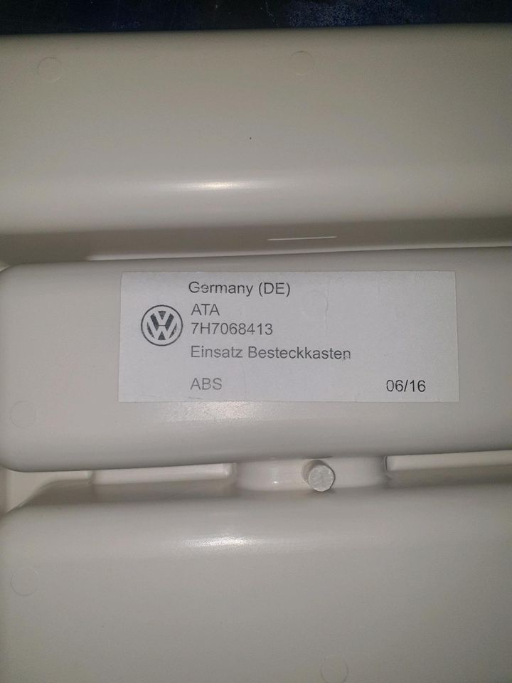 VW T5 T6 CALIFORNIA BESTECKKASTEN in Magdeburg