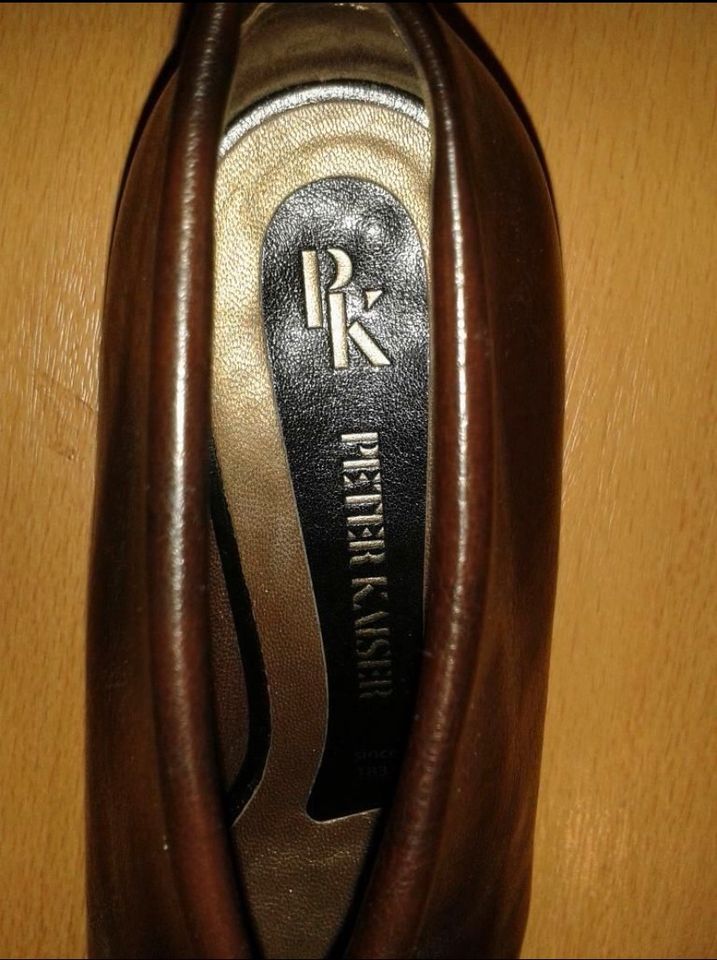 Peter Kaiser Pumps / Angle Boots, braun, Gr. 37,5, Neuw. in Frankfurt am Main