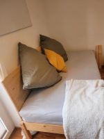 Massivholz Bett (100 x 200cm) inkl. Lattenrost & waschbaren Bezug Dortmund - Lütgendortmund Vorschau