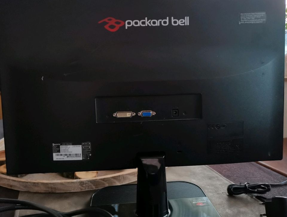 Packard Bell TFT Monitor 21,5 Zoll Full HD DVI VGA in Bohmte