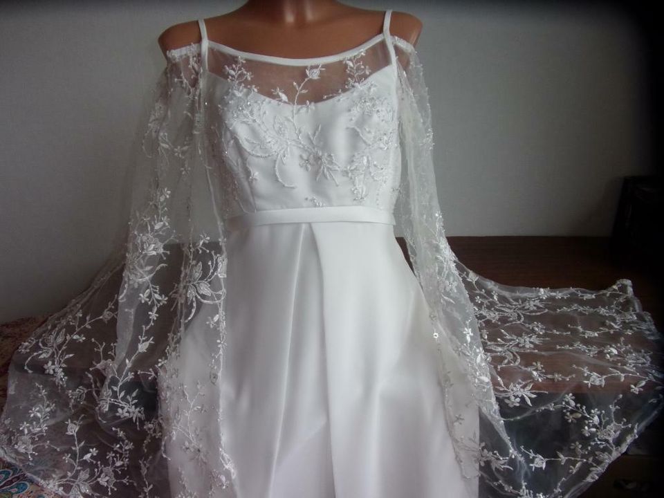 Schlicht elegantes Brautkleid   Hochzeitskleid  S   36 in Monheim am Rhein