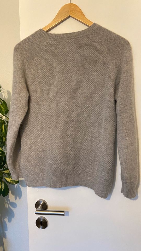 Christian Berg Pullover mit Angora in Eltville