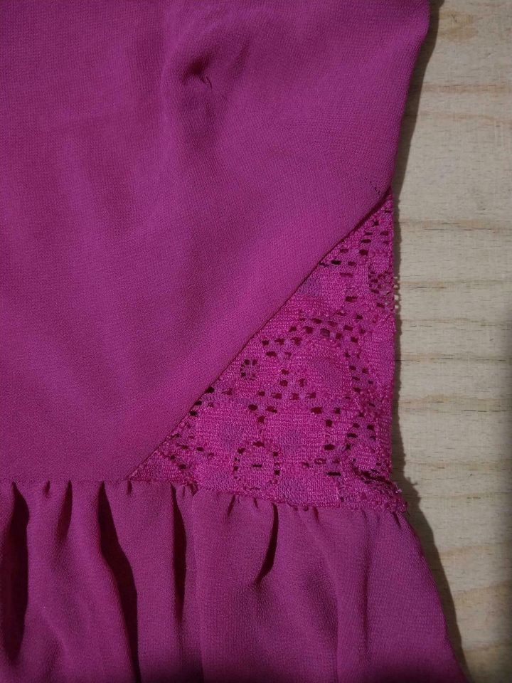 Sommerkleid mit Spitzeneinsätzen pink GUESS in München