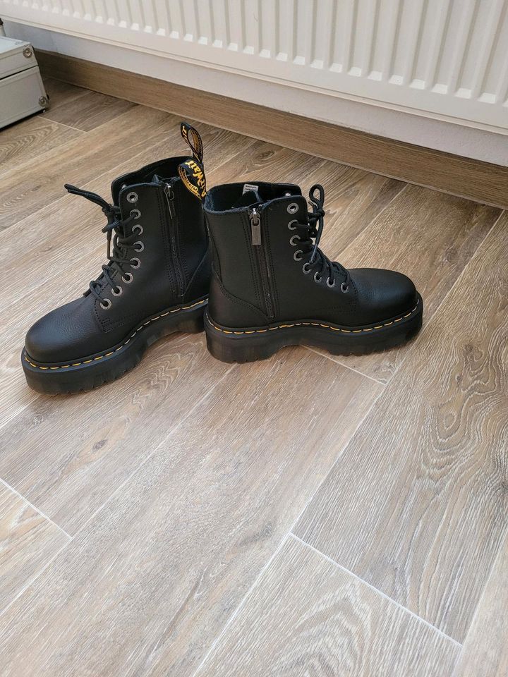 Dr.Martens Jadon hi Plateau Boots schwarz Leder 38 wie neu in Querfurt