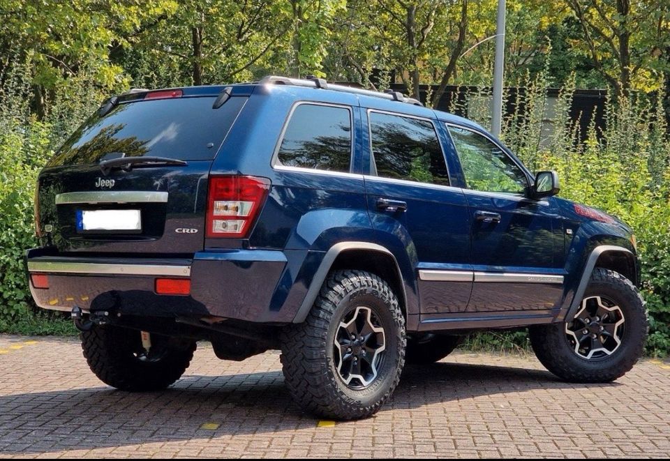 Jeep Grand Cherokee 3.0CRD OVERLAND oder tausch + draufzahlen in Aldingen