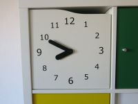 Einsatz mit Uhrentür für Kallaxregal (Ikea)-weiß-guter Zustand Baden-Württemberg - Eschenbach Württemberg Vorschau