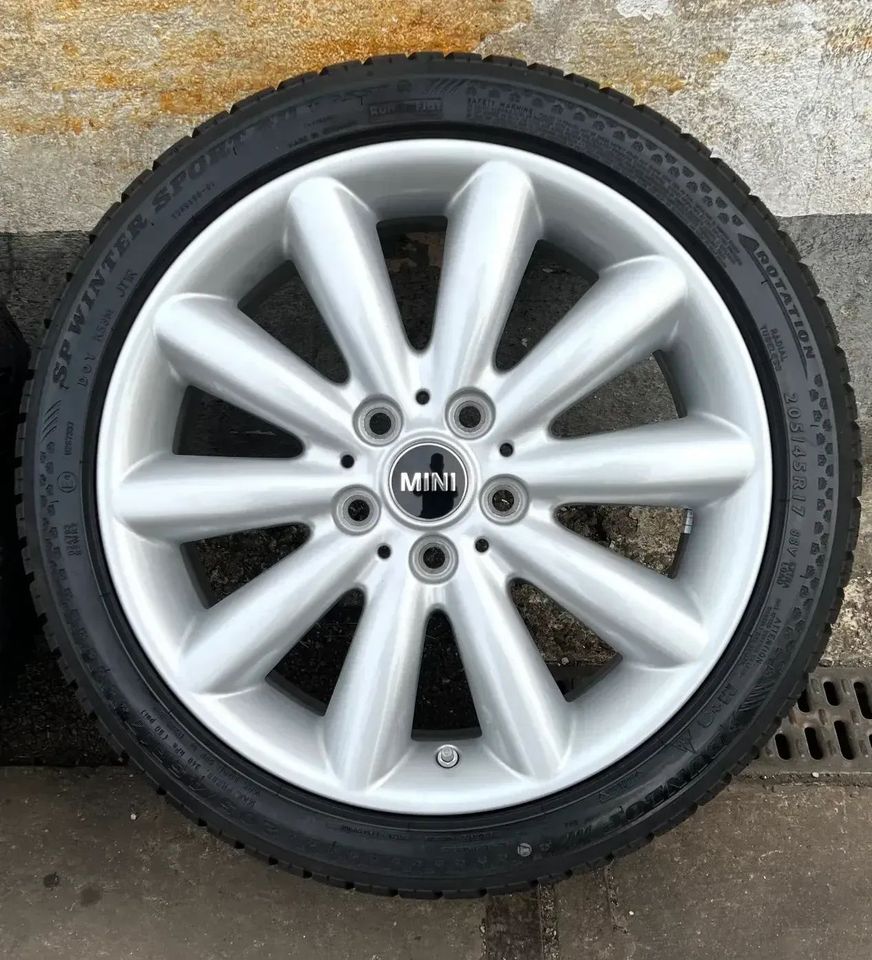 17 ZOLL WINTERRÄDER MINI COOPER COSMOS SPOKE 499 RUNFLAT DOT18/20 in Maintal