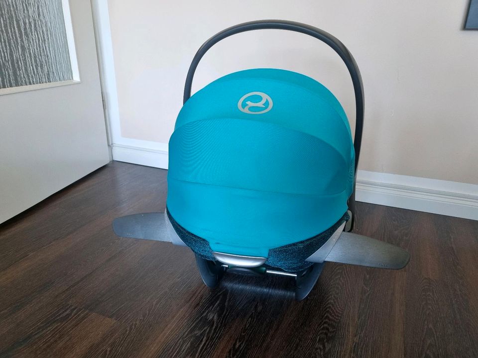 Cybex Autositz Babyschale Cloud Z2 i-Size River Blue in Hamburg