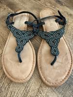 Tamaris Sandalen Glitzer schwarz Gr. 42 neuwertig Hessen - Otzberg Vorschau