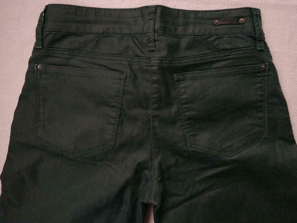 Tannengrüne Stretch-Jeans skinny MAC "double zip" Gr. 36 in München