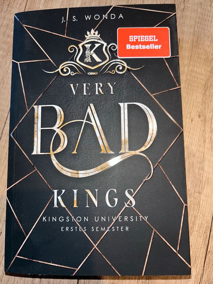 Very Bad Kings von J. S. Wonda in Biblis