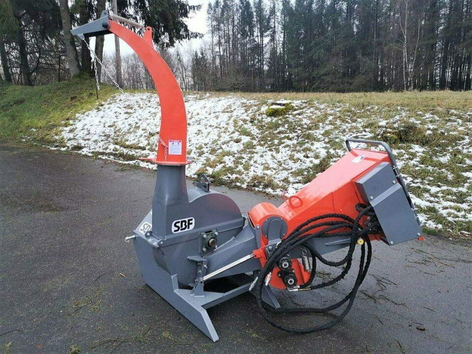 SBF BX62RD Holzhäcksler, Häcksler, Schredder, Zapfwelle, Hacker in  Nordrhein-Westfalen - Winterberg | Gebrauchte Agrarfahrzeuge kaufen | eBay  Kleinanzeigen ist jetzt Kleinanzeigen